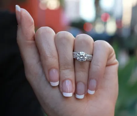 Crocus - GIA Natural Round Diamond Engagement Ring