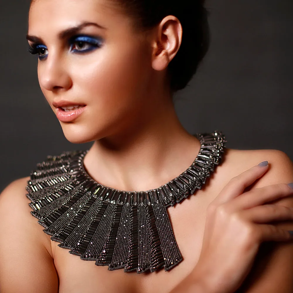 GUN METAL SIGNATURE REVOLVING NECKPIECE