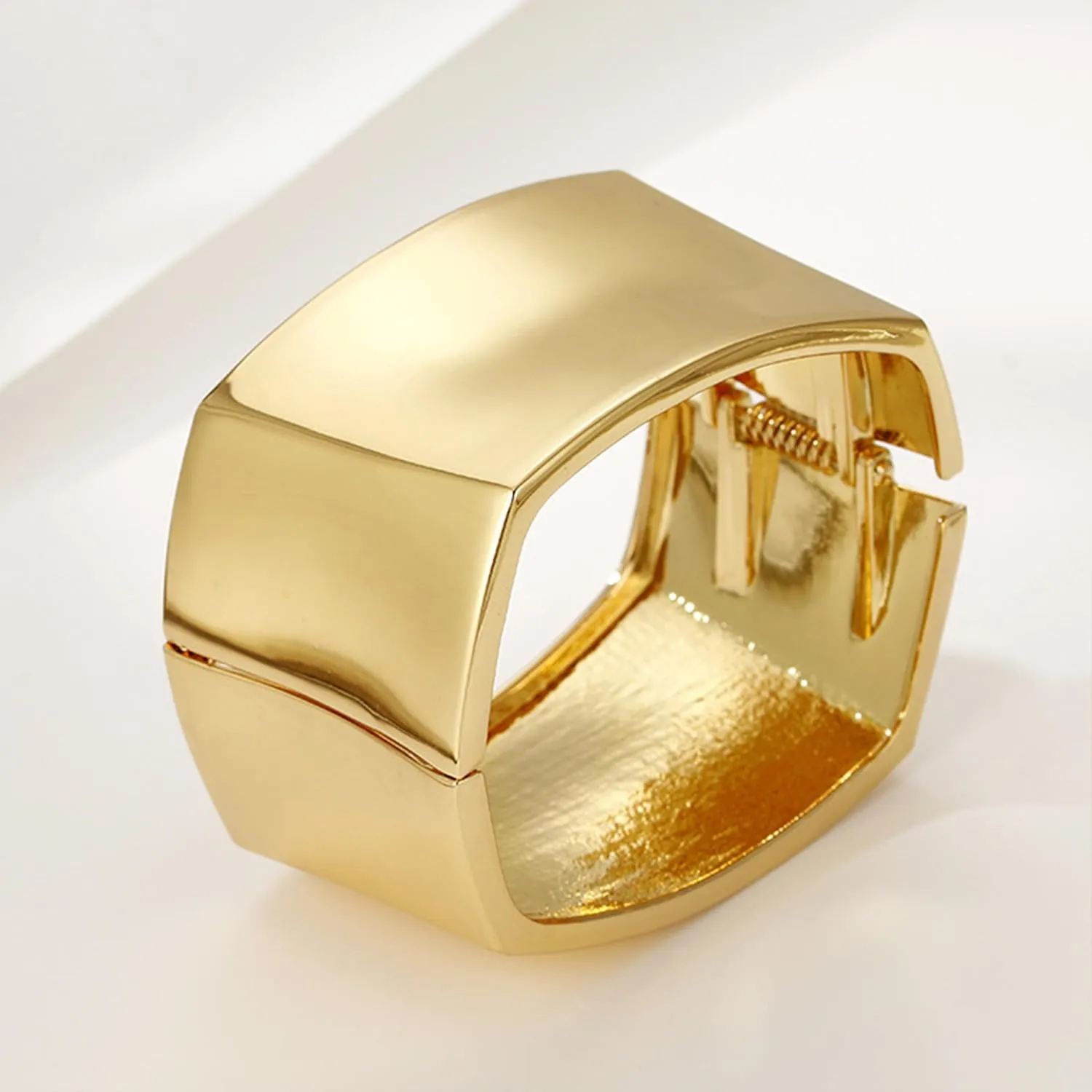 YANCHUN Gold Cuff Bracelets for Women Bangle Bracelet Chunky Gold Bracelet Non Tarnish 14K Gold Bracelets Trendy Jewelry Gifts