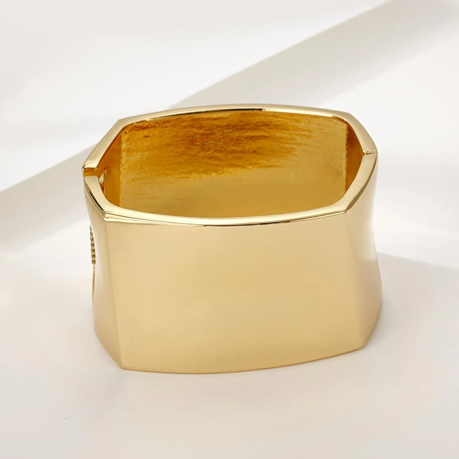 YANCHUN Gold Cuff Bracelets for Women Bangle Bracelet Chunky Gold Bracelet Non Tarnish 14K Gold Bracelets Trendy Jewelry Gifts